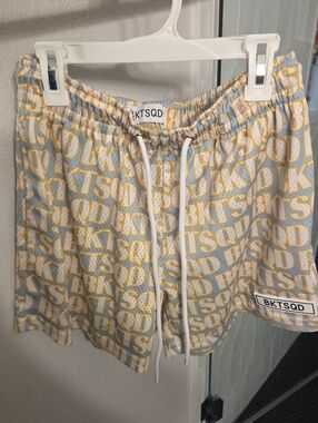 Men's Athletic Mesh Shorts in Light Blue and Yellow